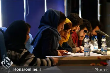 نمایشنامه خوانی نمایش "رقص هانتینگتن"