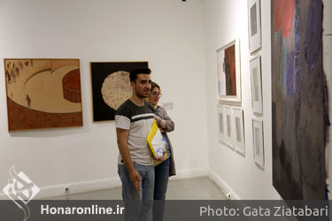 نمایشگاه "هشتمین کارنمای پژوهشی انجمن هنرمندان نقاش ایران"  در خانه هنرمندان