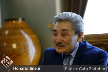 دیدار گروه موسیقی "ساری آقا" با معاون امور هنری و بازدید از ارکستر ملی و تالار وحدت