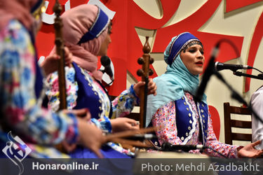 اجرای گروه " آیشم "در سی و پنجمین جشنواره موسیقی فجر