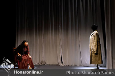 نمایش "نامه های عاشقانه از خاورمیانه" در سالن تماشاخانه پالیز