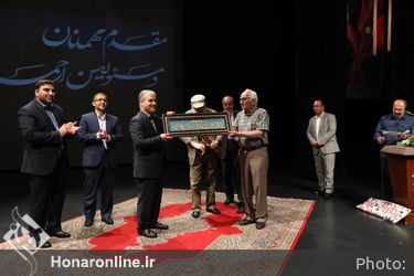 آیین تکریم و معارفه رئیس مجموعه فرهنگی هنری برج آزادی