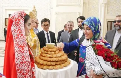 معاون امور هنری وزیر فرهنگ وارد تاجیکستان شد
