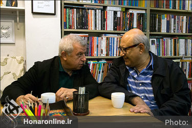 کتاب‌گردی هنرمندان و فرهنگیان در نشر مرکز2