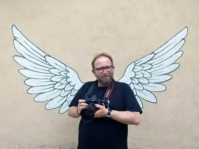 Photographer Babak Borzuyeh dies at 53
