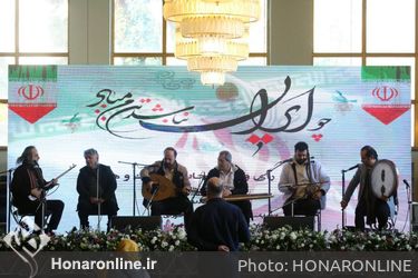 حضور اهالی فرهنگ و هنرمندان پای صندوق رای تالار وحدت