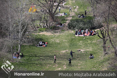 روز طبیعت در بوستان آب آتش تهران