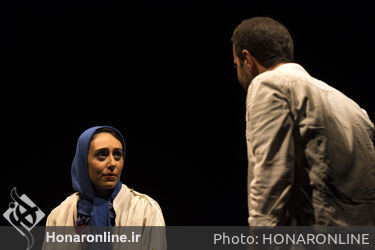 نمایش "اين قصه را آهسته بخوان" 