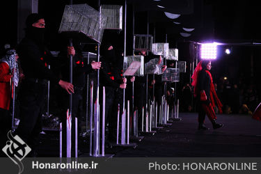 اجرای نمایش " نامیرا " با حضور وزیر فرهنگ و ارشاد