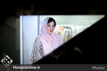 نمایشگاه گروهی نقاشی "و این منم" در گالری ایوان