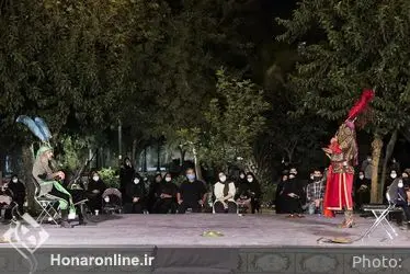 تعزیه "شهادت امام حسین‌‌‌(ع)" در مقابل تالار وحدت