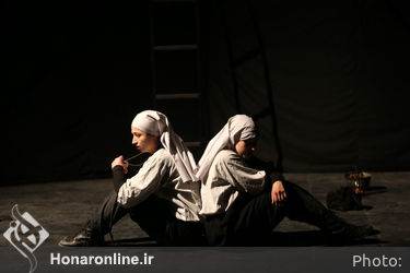 اجرای نمایش "نفس عمیق" در سالن تئاتر باران