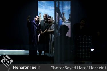 نمایشگاه نقاشی زینب موحد در گالری ثالث