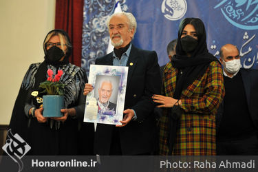 تجلیل از هنرمندان پیشکسوت متولد دی ماه 