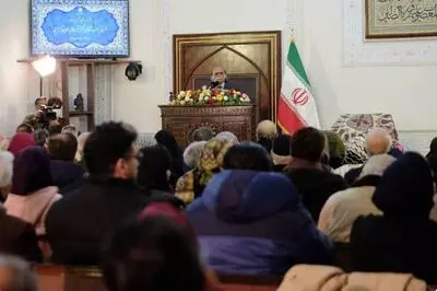مولانا و شمس یک روح اند در دو بدن