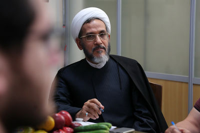 حجت‌الاسلام مازنی : "جشن دلتنگی" ادبیات زشت حاکم بین بخشی از جامعه را بزرگ‌نمایی می‌کند