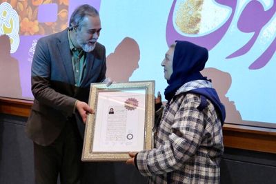 نشان درجه یک هنری برای مینو غزنوی؛ تجلیل از صدایی که مثل حریر شفاف است