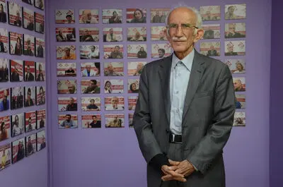 غلامحسین امیرخانی نشان "شوالیه" گرفت