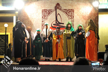 شب تعزیه سنگلج با حضور وزير ارشاد 