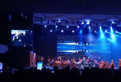 برگزاری کنسرت حامی با یاد بابک و بامداد بیات