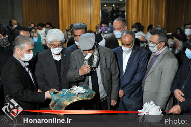 افتتاح بزرگترین موزه دوربین عکاسی ایران در برج آزادی