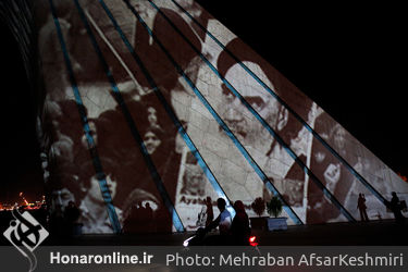 تصویرنگاری ارتحال امام خمینی(ره) در برج آزادی
