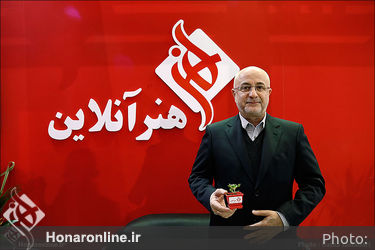 حضور معاون هنری وزیر فرهنگ و ارشاد اسلامی در غرفه هنرآنلاین