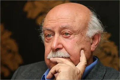 فرهاد فخرالدینی: موسیقی زیباترین راه برای بیان ارزشِ واقعی یک ملت در دنیاست