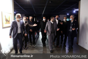 بازدید وزیر فرهنگ ارشاد اسلامی از نمایشگاه «آینه در آینه» 