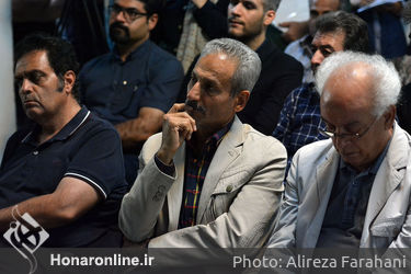 گردهمایی اهالی موسیقی در اعتراض به لغو کنسرت ها در ساختمان خانه موسیقی