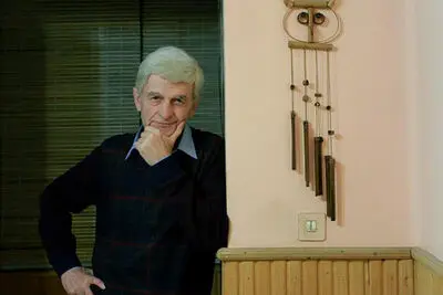 محمد منتشری: به جوانان نصیحت می‌کنم موسیقی مملکت خود را یاد بگیرند / هر چه دارم از اسماعیل مهرتاش است