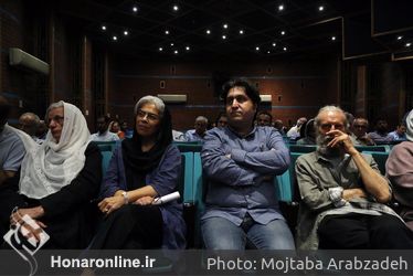 بزرگداشت هوشنگ آزادی ور در تالار استاد شهناز خانه ی هنرمندان