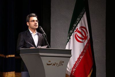 مهدی وجدانی" یعرض مزیجا من الموسیقی الإیرانیة والأرمینیة والترکیة علی خشبة المسرح