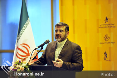 نشست صمیمانه هنرمندان و فعالان هنرهای تجسمی با وزیر فرهنگ و ارشاد اسلامی(2)