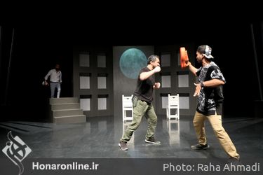 نمایش قفس تالار حافظ