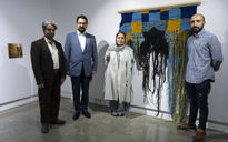 دیدار محمد مجتبی حسینی از نمایشگاه فریبا بروفر