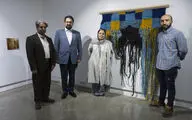 دیدار محمد مجتبی حسینی از نمایشگاه فریبا بروفر