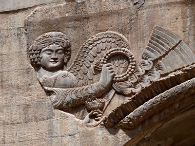 Kermanshah preparing to get Taq-e Bostan on UNESCO list