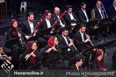 اجراى ارکستر ملی ایران با نام "شب موسيقى ارمنى" به رهبری مهمان رازمیک اوهانیان 