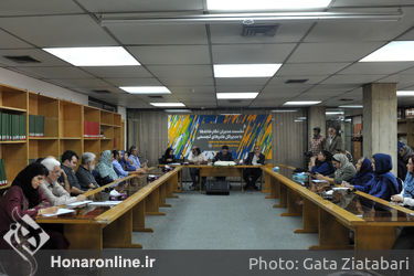 هادی مظفرینشست مدیران نگارخانه‌ها با مدیر کل هنرهای تجسمی