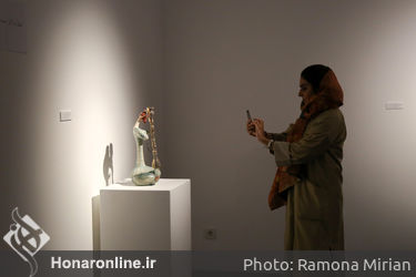 نمایشگاه آثار بهزاد اژدری در گالری اعتماد باغ نگارستان