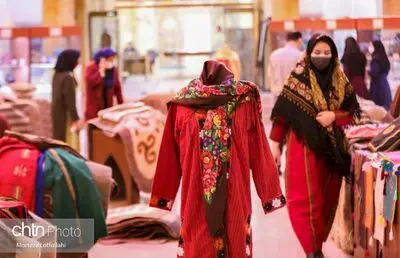 نگاهی به پوشاک ترکمن‌ها به بهانه برپایی نمایشگاه دست‌آفریده‌های آلتین چاغی ترکمن