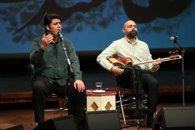 هنرنمایی گروه نقش در رودکی با آواز مهدی امامی