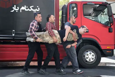 عباس جمشیدی‌فر از «اسباب زحمت» گفت؛ به پیشنهاد آقاخانی «نه» نمی‌گویم