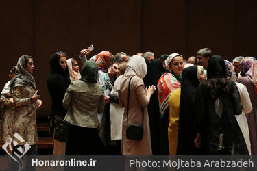 رونمایی از دومین کتاب ملی مد و لباس ایران