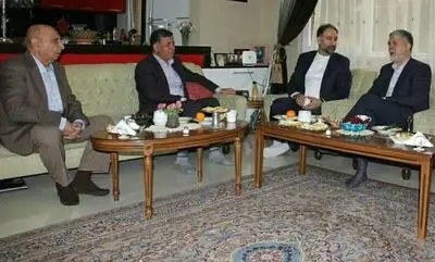 وزیر ارشاد با اصحاب فرهنگ و هنر مشهد دیدار کرد 