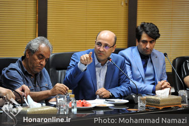 دیدار جمعی از هنرمندان با رضا رحمانی  وزیر صنعت، معدن و تجارت 