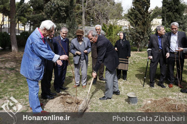 تجلیل از هنرمندان پیشکسوت متولدین اسفندماه 