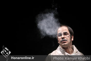 اجرای نمایش "پچ پچه های پشت خط نبرد" در پردیس تئاتر شهرزاد