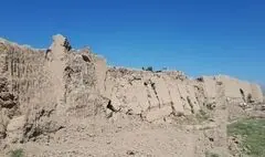 تخریب یکی از بزرگ‌ترین معماری‌های خشتی ایران در دامغان 